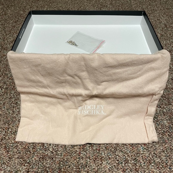 Badgely Mischka Jeweled Kay Heel in Pale Gold - Picture 10 of 12